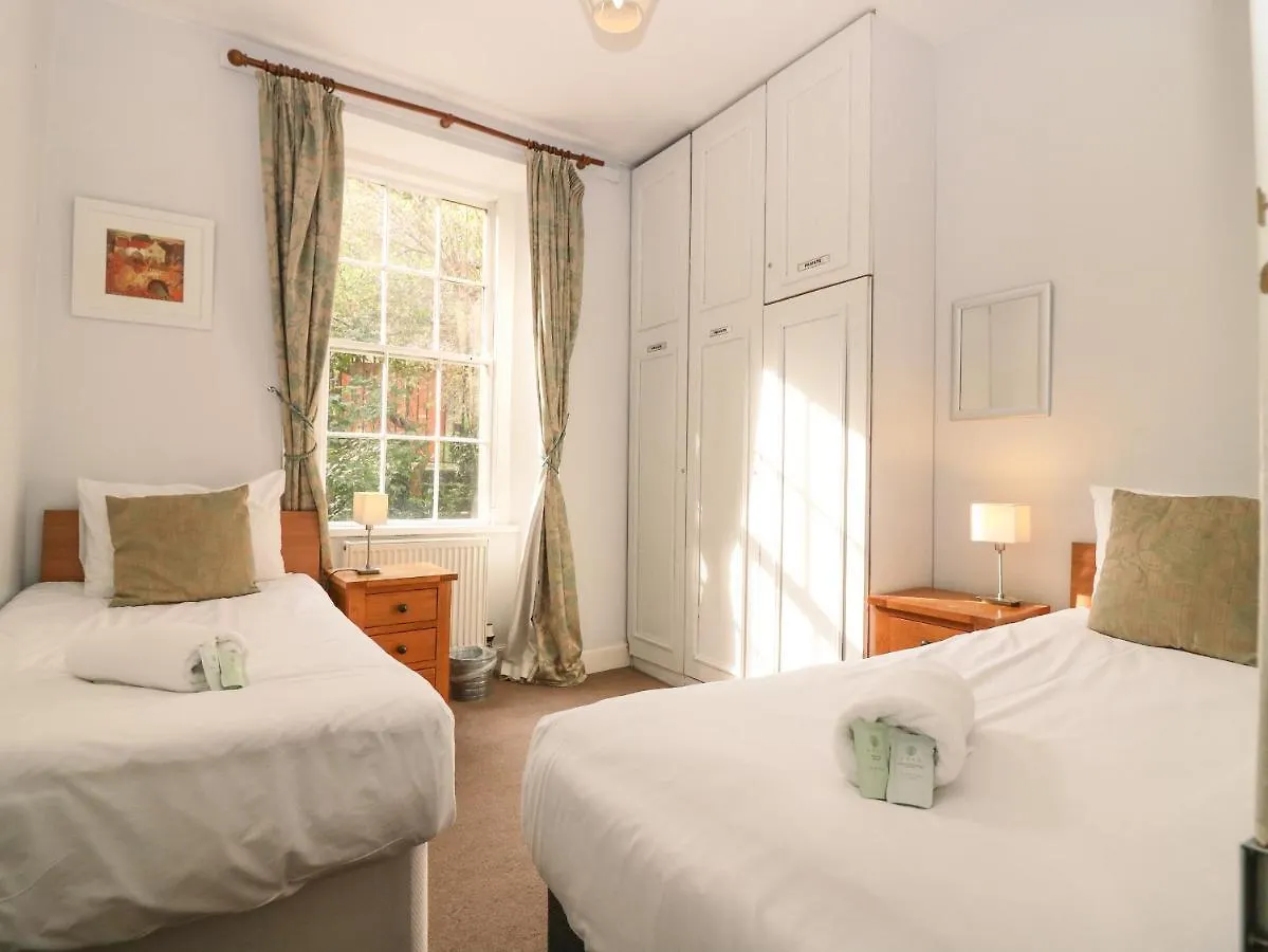35 Barony Street Daire Edinburgh 0*,